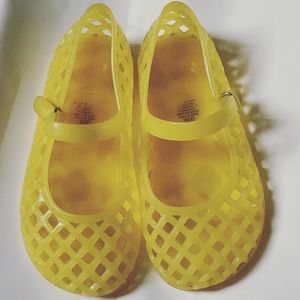 Old Navy Yellow Basket Weave Jelly Sandals